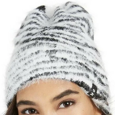 Gorro de Invierno Estampado Animal Difuso DKNY Nuevo CEBRA Rayas TALLA ÚNICA Calentador NUEVO Foto 1 de 4