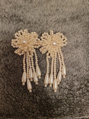 Cordón de pelo formal vintage crema imitación perla con cuentas lágrima detalles flecos Foto 1 de 3