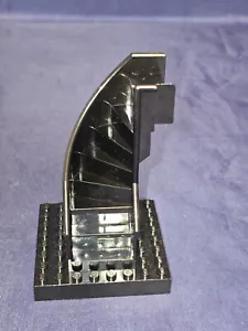 Lego Stairs 6 x 6 x 9 1/3 Curved Enclosed (2046) Black Spiral Staircase - Picture 1 of 5