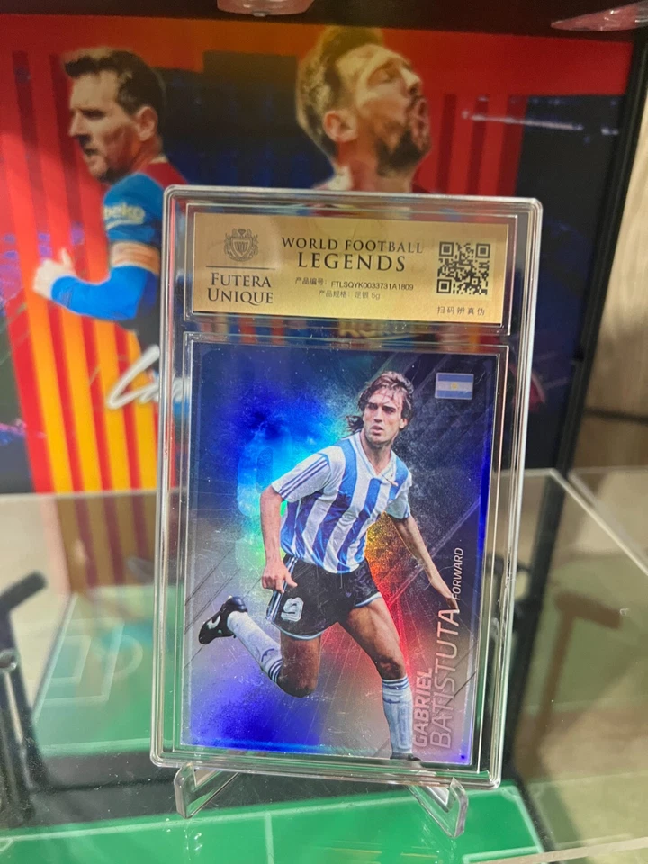 2018 FUTERA UNIQUE WORLD FOOTBALL LEGENDS 5 г серебро ГАБРИЭЛЬ БАТИСТУТА WF01 - Изображение 1 из 4