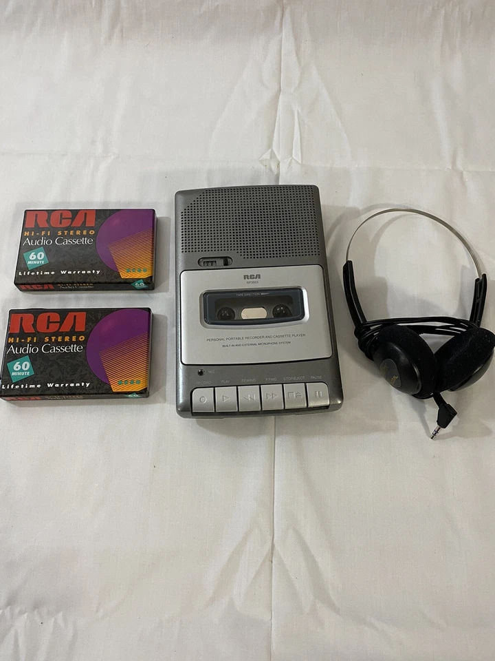 Rca Portable Cassette Recorder RP3503 W/ 2 New Rca Cassettes And Gpx Headphones Foto 1 de 1