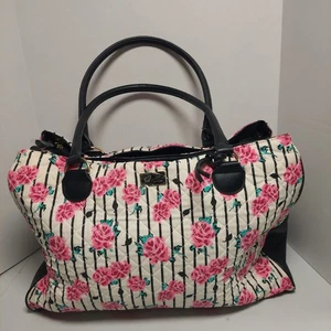 Luv by Betsey Johnson Floral Quilted Weekender 3 Large Pockets Duffel Bag Tote - Bild 1 von 21