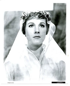 SOUND OF MUSIC 1965 #027 Julie Andrews - Picture 1 of 2