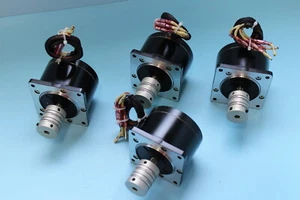 Sanyo Denki Step Motor 103H8581-5741, 1Pcs, Free Expedited Shipping - Picture 1 of 6