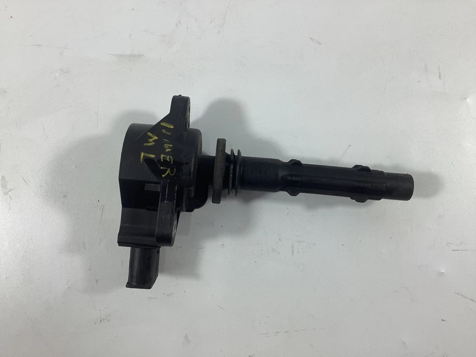 2006 - 2011 Mercedes-Benz ML350 Direct Ignition Coil A0001502780 OEM . - Image 1 of 4