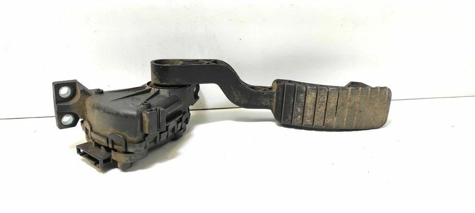 Pedal del acelerador diésel Renault Laguna II 2001 8200002904 UST55982 Foto 1 de 4