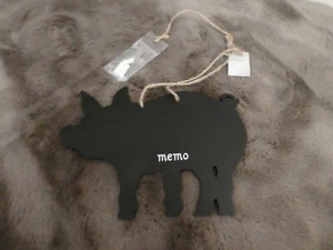 New ⭐️ Decoris ⭐️ Pig Shape Memo Blackboard & Chalk Farmhouse Kitchen Gift - Picture 1 of 6