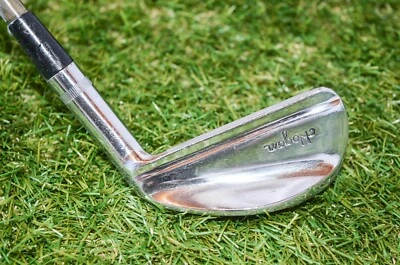 Hogan 	Radial 	3 Iron 	Right Handed	39"	Graphite	Stiff	New Grip  - Image 1 of 4