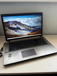 17" PC Specialist Gaming Laptop - i7-6700HQ, 16GB RAM, GTX 950M 2GB, 1TB HDD - Picture 1 of 13