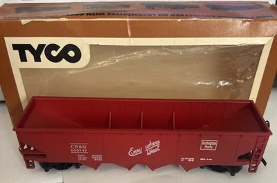 HO Scale TYCO 4-Bay Open Hopper Non Operating Burlington Route Freight Train Car - Image 1 of 4