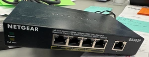 NETGEAR GS305P 5-Port Unmanaged PoE Switch - Picture 1 of 6
