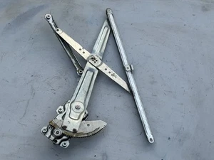 Opel Agila B Suzuki Splash 4 türig Fensterheber vorne rechts Mechanik - Bild 1 von 2