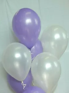 Globos morados, púrpura claro, globos blancos, decoraciones de ducha fiesta de cumpleaños - Imagen 1 de 4