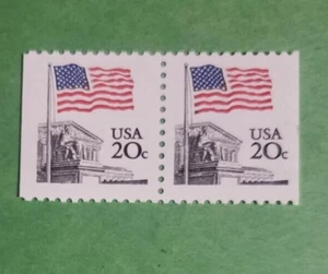 US MNH Postage Stamps -Scott #1896 Flag Over Supreme Court 20c Booklet Pair - Picture 1 of 1