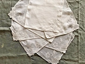 Sets de table  Ancienne sublime broderie blanche sur tulle - Fait main à Madère - Photo 1/11