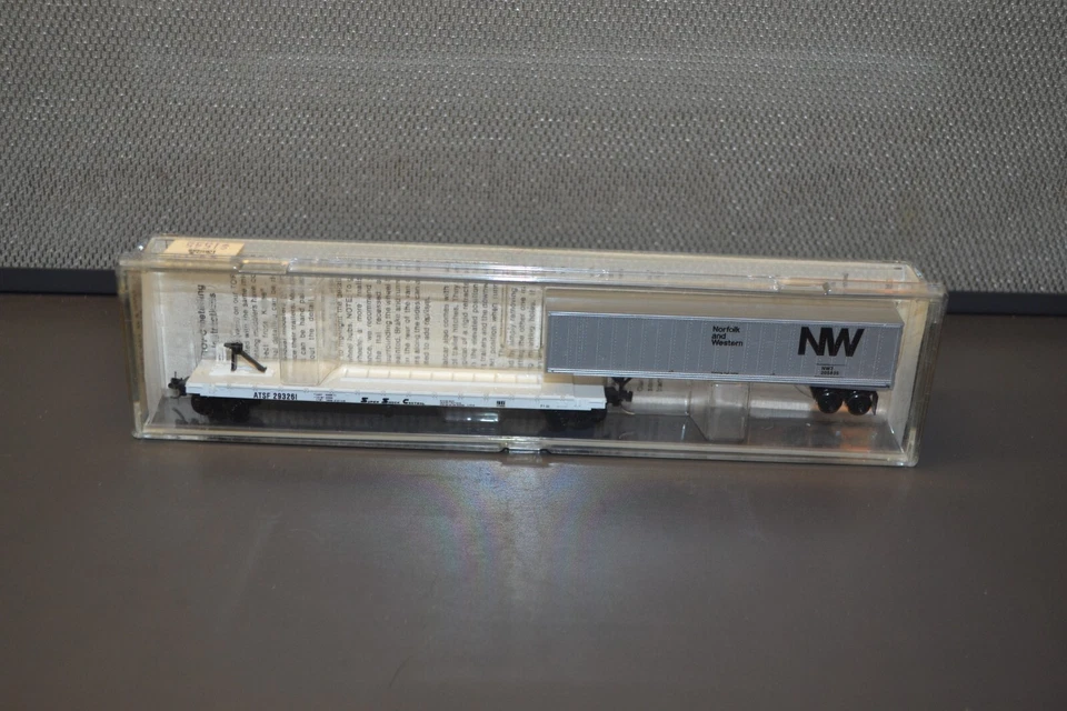 Kadee Micro Trains MTL 64010 ATSF Santa FE N&w TOFC W/ Trailer Runner
