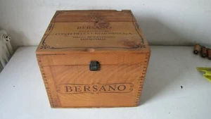 BERSANO HOLZKISTE AUS SAMMLUNG - Bild 1 von 9