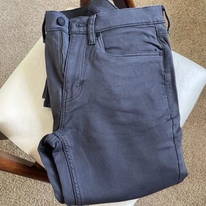 Banana Republic Men’s Straight Cotton/Spandex Gray Pants. New! Sz 30x32. - Picture 1 of 3