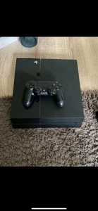 PlayStation 4 500GB Schwarz - Bild 1 von 2