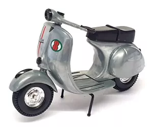 Xonex 1/12 Scale Diecast 13635 - Rally Vespa Scooter Motorbike - Silver - Picture 1 of 5