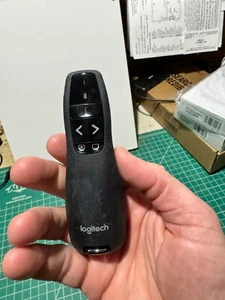 Logitech R400 2.4GHz Wireless Presenter (910-001354) (/RT6-19576-R400-910-001... - Picture 1 of 8