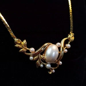 VINTAGE TRIFARI TM Faux Pearl COLOR LUCITE SHINY Goldtone Estate NECKLACE - Picture 1 of 24