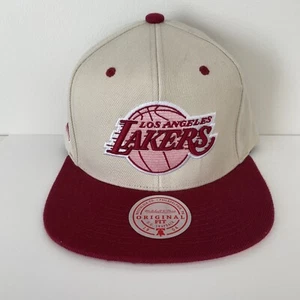 Los Angeles Lakers 'Strawberry & Cream' Pro Crown Snapback by MITCHELL & NESS - Picture 1 of 7