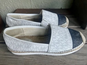 MICHAEL KORS $178 White Black Grey Signature Mini MK Espadrille Flats Women’s 8 - Picture 1 of 6