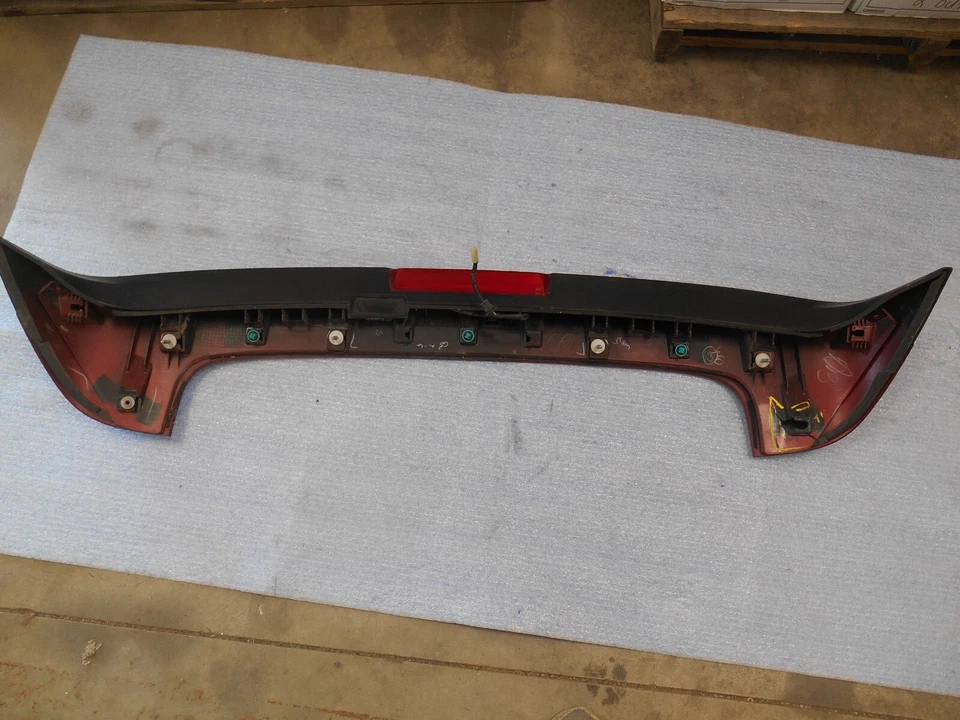 SUBARU OUTBACK PUERTA TRASERA PUERTA LEVADIZA PUERTA TRASERA TECHO ALERÓN Y LÁMPARA DE LUZ OEM 15-19 Foto 1 de 4