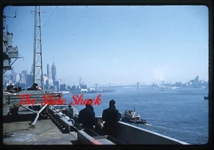 US NAVY sailors USS Saratoga New York City skyline 1959 Kodachrome 35mm slide - Picture 1 of 1