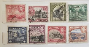 Cyprus Stamps KGV Queen Elizabeth Piasgres Kyrenia Set - Picture 1 of 1