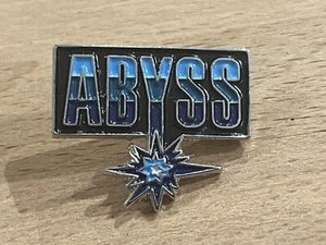 a PINS PIN CINEMA FILM ABYSS 1989 - Picture 1 of 1
