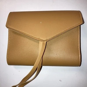 Glass Ladder Co Clutch Tech Organizer Roll Honey Faux Leather - Picture 1 of 7