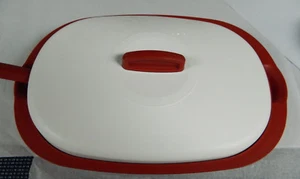 NUEVO SIN ETIQUETAS TUPPERWARE ROJO 3 PIEZAS. 1 3/4 TAZA PLATO 3190B - CUCHARA 3189B - TAPA TAPA -6414A - Imagen 1 de 5