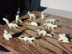 1950s Marx CREAM North American Wildlife animal figures skunk,weasel playset - Picture 1 of 4