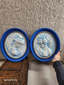 Vintage Alexander Backer-LIKE Chalkware Pair Victorian Cameo Wall Plaques Large - Picture 1 of 24