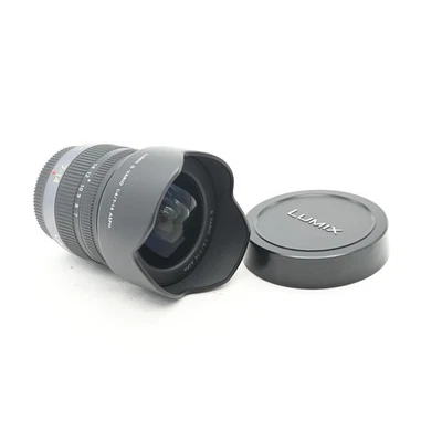 Lente micro Panasonic Lumix G 7-14 mm f4 Vario ASPH 4/3 MFT H-F007014 #785 Foto 1 de 4