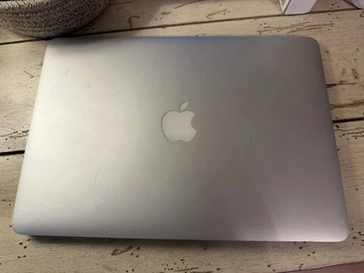 Laptop Apple MacBook Air A1369 13.3" ROTA TAL CUAL VER DESCRIPCIÓN Foto 1 de 4