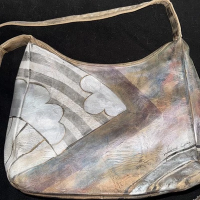 Bolso de hombro Jane Yoo Wearable Art PU Foto 1 de 4