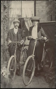 GB. Real Photo Used Postcard Edwardian Cycling Couple 1905 - Picture 1 of 2