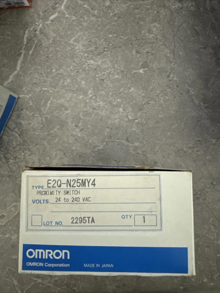 New Omron E2Q-N25MY4-50 Proximity Switch Pilot Duty 24-240VAC - Image 1 of 2