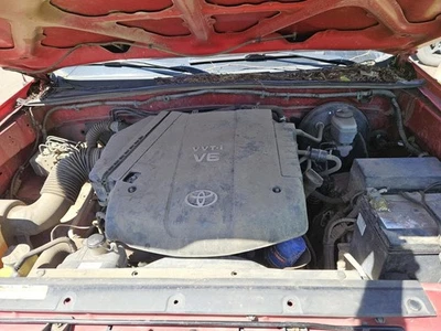 Used Engine Coolant Reservoir fits: 2006 Toyota Tacoma 4.0L 1GRFE engine 6 cylin Foto 1 de 4