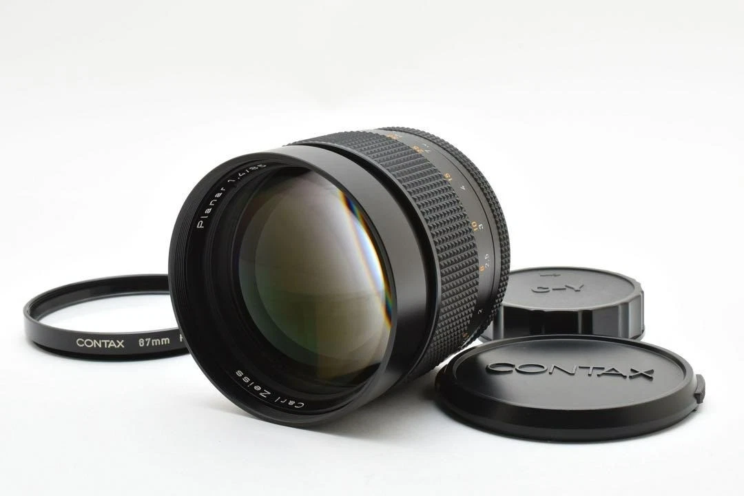 ☆Carl Zeiss Planar 1.4 85mm T＊ CONTAX Data sheet: Carl Zeiss (C
