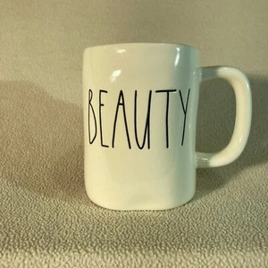 Rae Dunn Tasse Beauty Disney Collection weiß Artisan Collection by Magenta - Bild 1 von 4