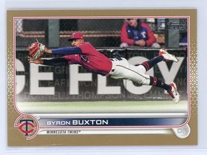 2022 Topps Baseball 576 Byron Buxton Gold Parallel 1838/2022 - Picture 1 of 2