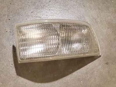 1992-1996 Buick Roadmaster 2 Bulb Style LH Driver Turn Signal Corner Marker - Imagem 1 de 4