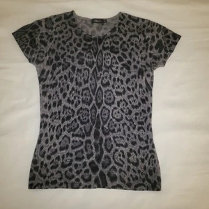 Pure Amici Kaschmir Pullover Kurzarm Leopardenmuster Grau Schwarz Gr. XS - Bild 1 von 2