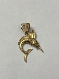 Colgante dije de pez marlín liso oro amarillo de 14 K 1,8 gramos - Picture 1 of 6