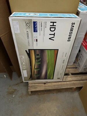 SAMSUNG 4500 32" 720P HD Smart LED-LCD TV, UN32M4500BFXZA New - Image 1 of 2