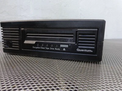 Unidad externa Quantum SAS 3000 LTO5 TF7200-011 AQ281B#900 HP TC-L52BN TF7200-011 Ultrium Foto 1 de 4